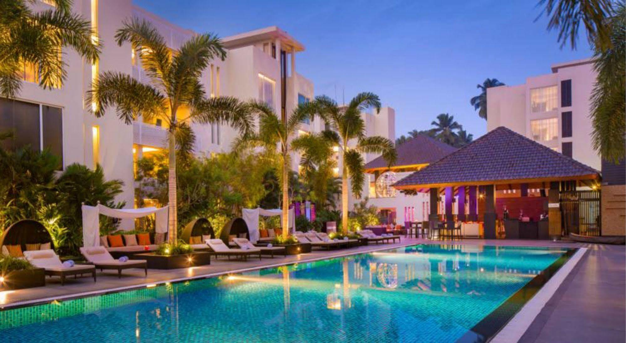 Hard Rock Hotel Goa Calangute Exteriör bild The pool at the W Retreat & Spa, Phuket