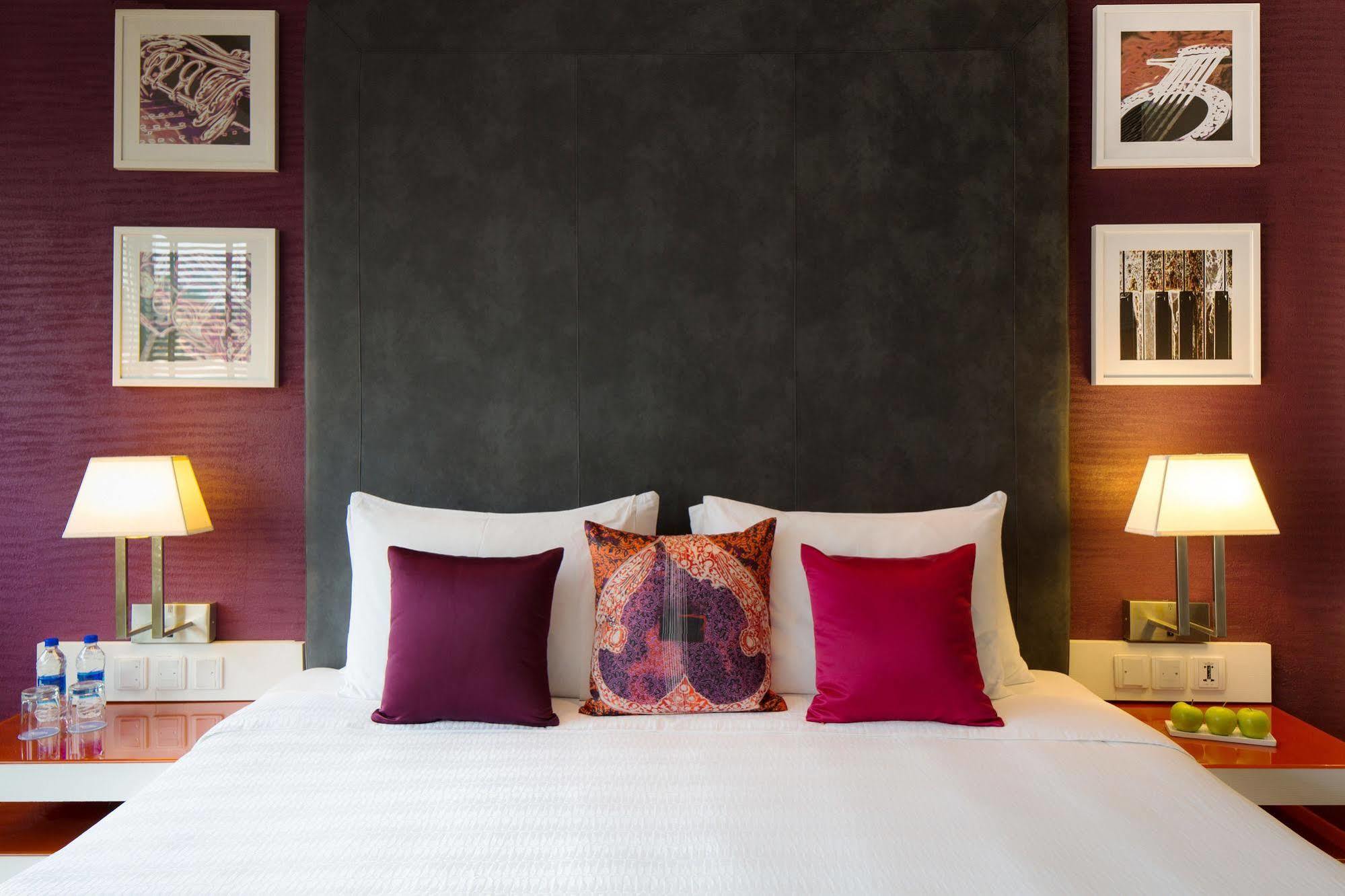 Hard Rock Hotel Goa Calangute Exteriör bild A bedroom at the hotel